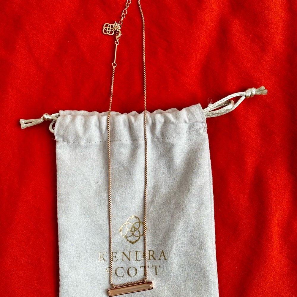 Kendra Scott Rose Gold and Brown Mother of Pearl Leanor Bar Necklace
